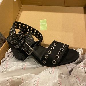 Coconuts by Matisse Demure black grommet ankle sandal